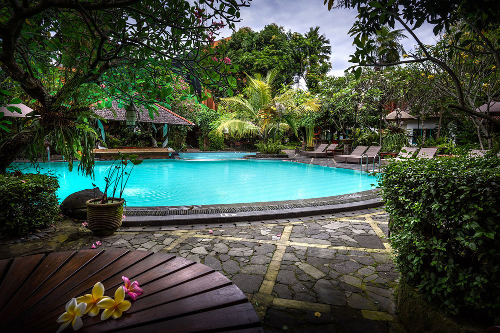 होटल Jogja Village 3*