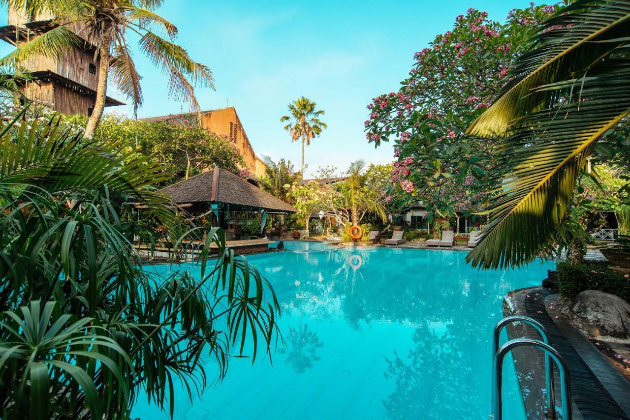 होटल Jogja Village 3*